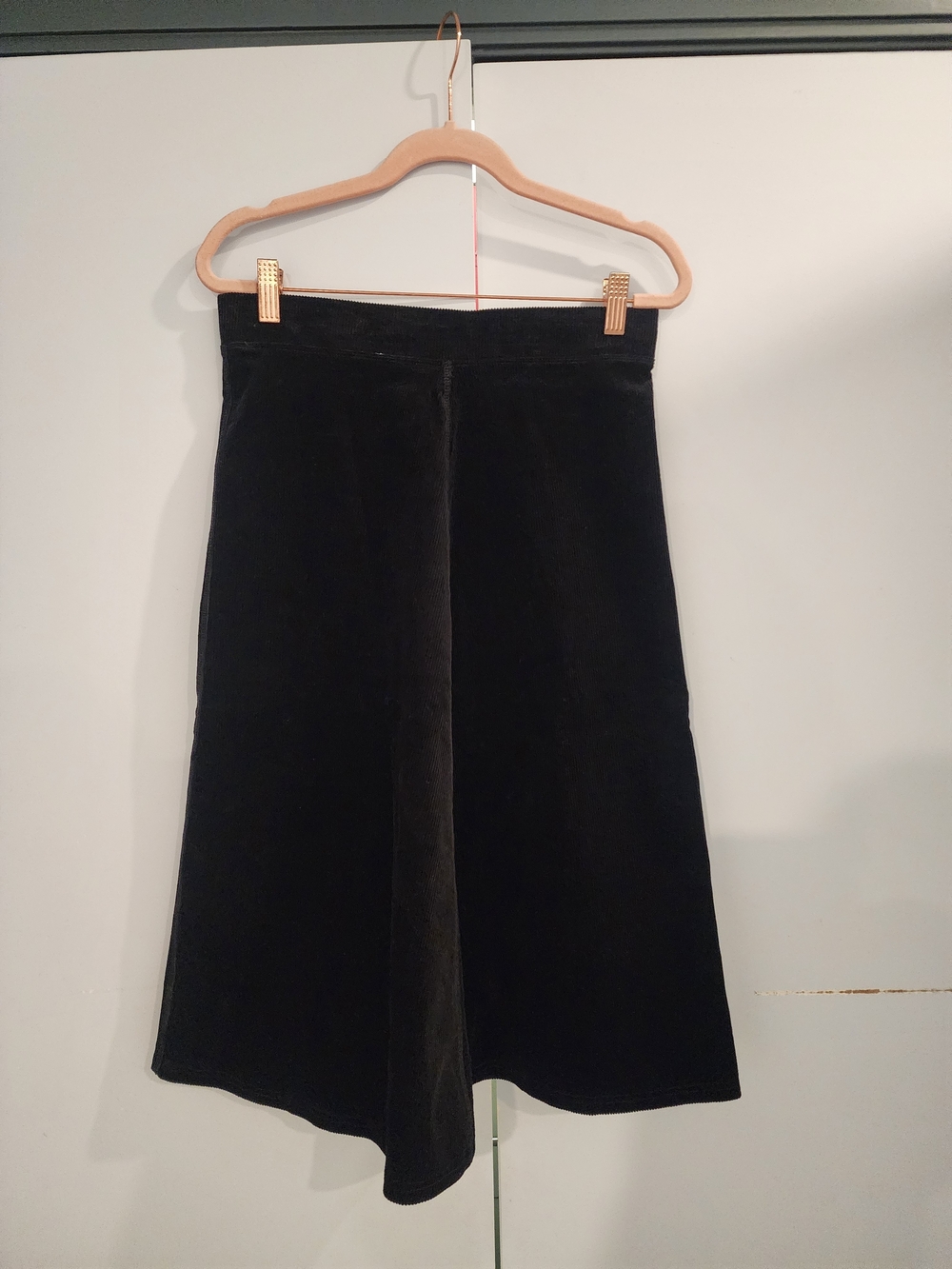 Black Velvet/Cordury Knee Length Skirt